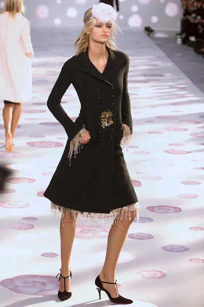 Look 7